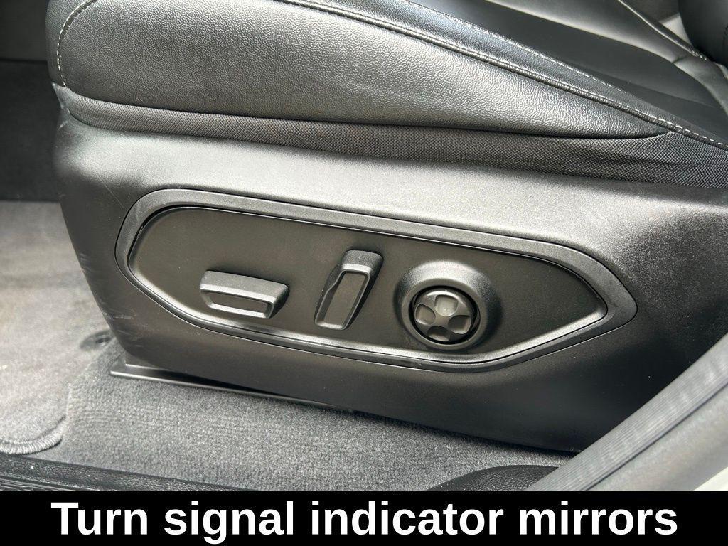 used 2024 Jeep Grand Cherokee car, priced at $34,896