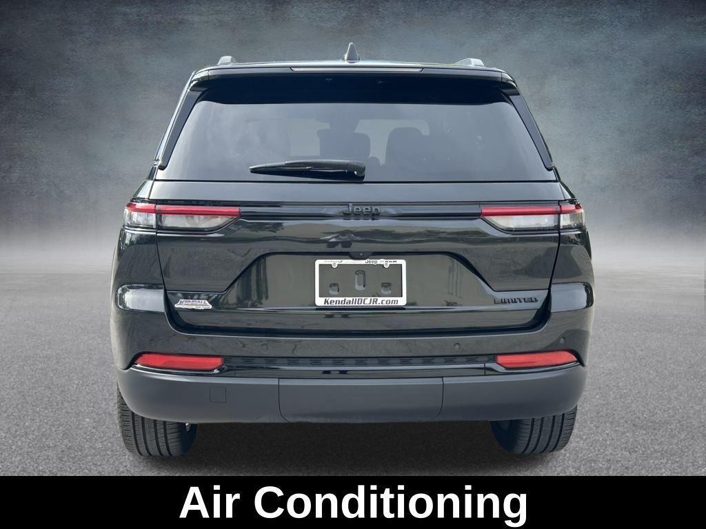 used 2024 Jeep Grand Cherokee car, priced at $35,996