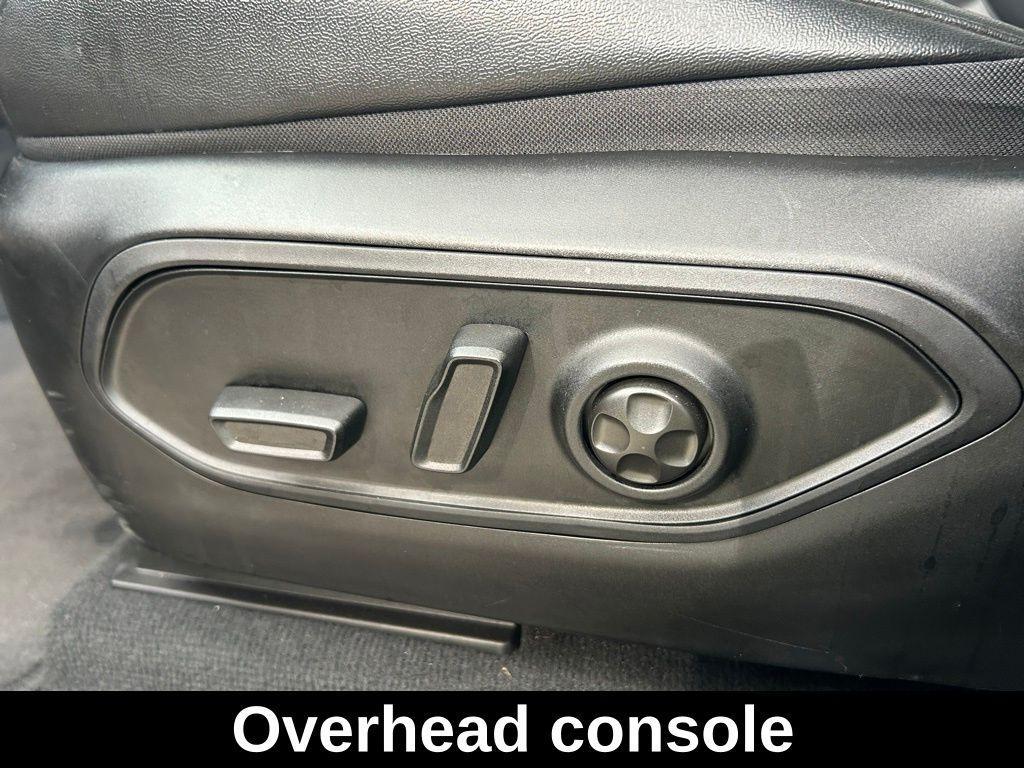 used 2024 Jeep Grand Cherokee car, priced at $35,996