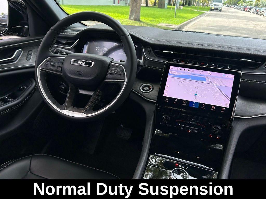 used 2024 Jeep Grand Cherokee car, priced at $35,996