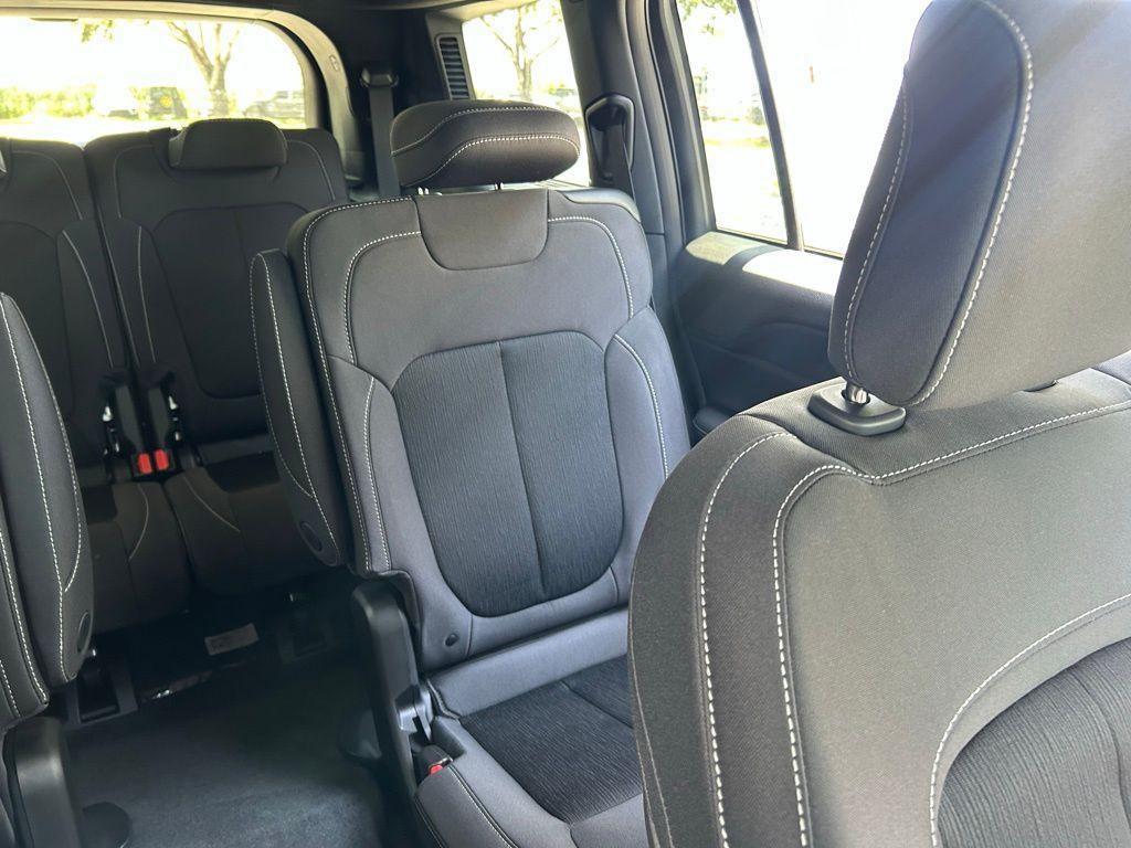 new 2025 Jeep Grand Cherokee L car, priced at $34,908