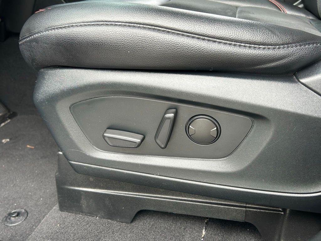 used 2022 Ford Explorer car, priced at $29,977