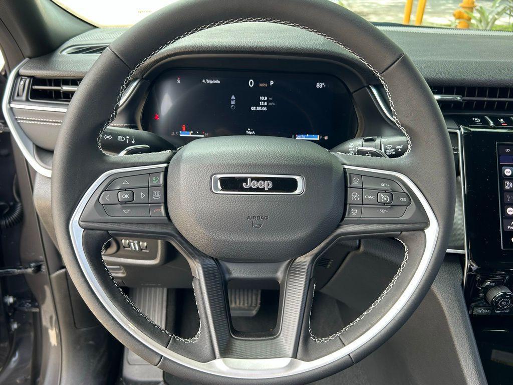 new 2025 Jeep Grand Cherokee L car, priced at $36,723