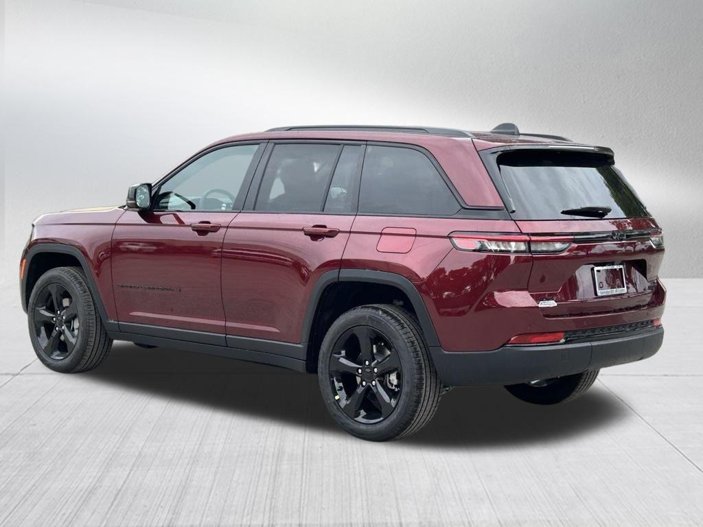 new 2025 Jeep Grand Cherokee car, priced at $42,820