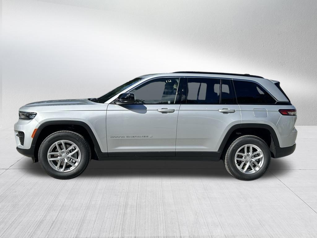 new 2025 Jeep Grand Cherokee car, priced at $33,991