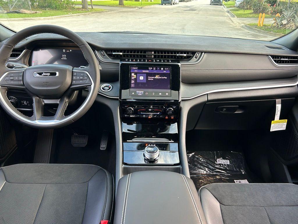 new 2025 Jeep Grand Cherokee L car, priced at $41,021