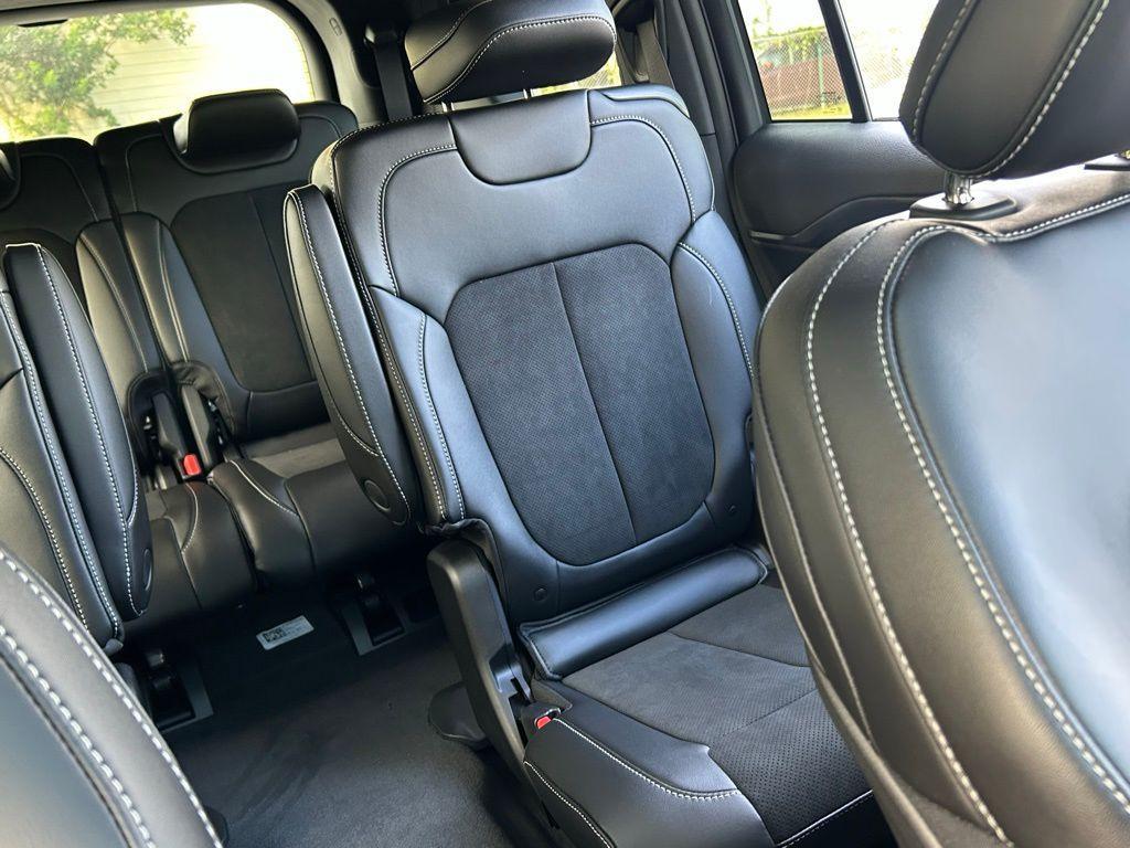 new 2025 Jeep Grand Cherokee L car, priced at $41,021