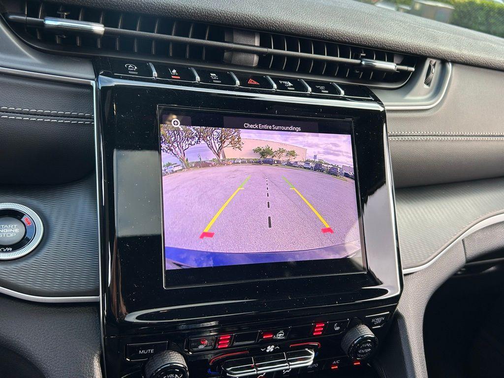 new 2025 Jeep Grand Cherokee L car, priced at $41,021