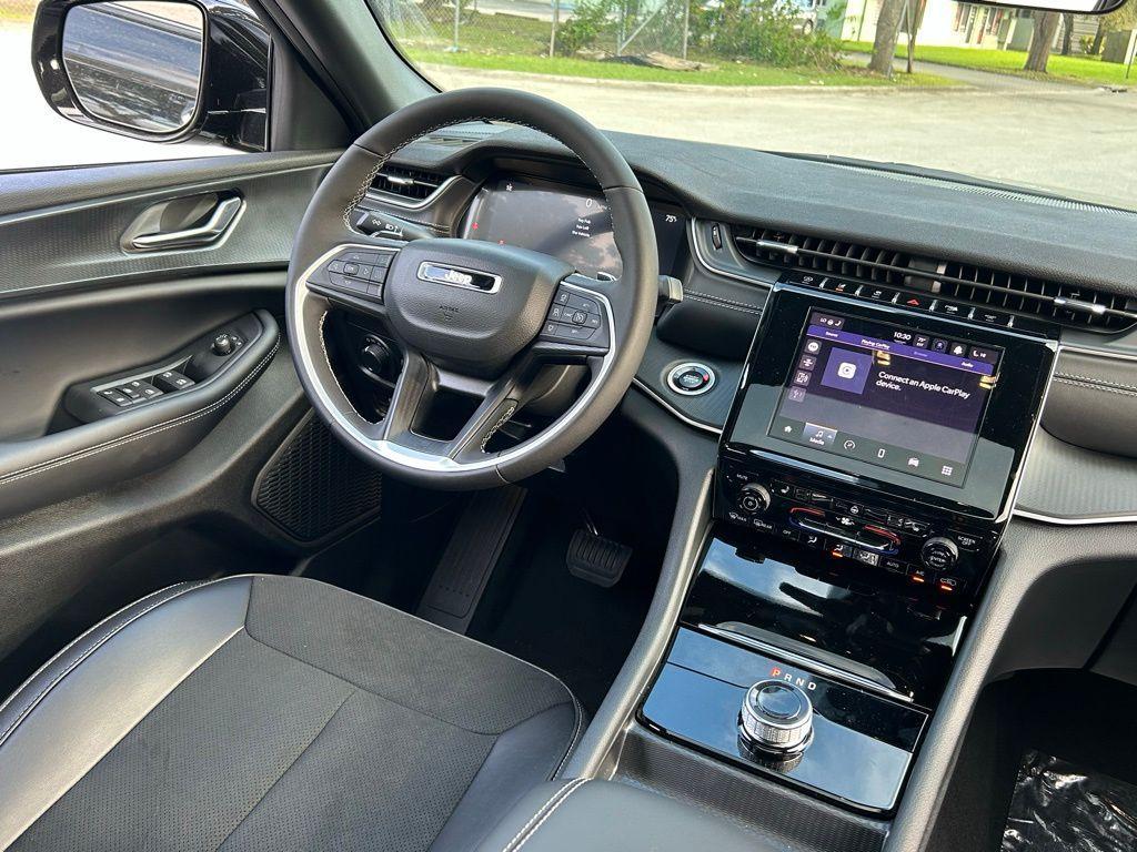 new 2025 Jeep Grand Cherokee L car, priced at $41,021
