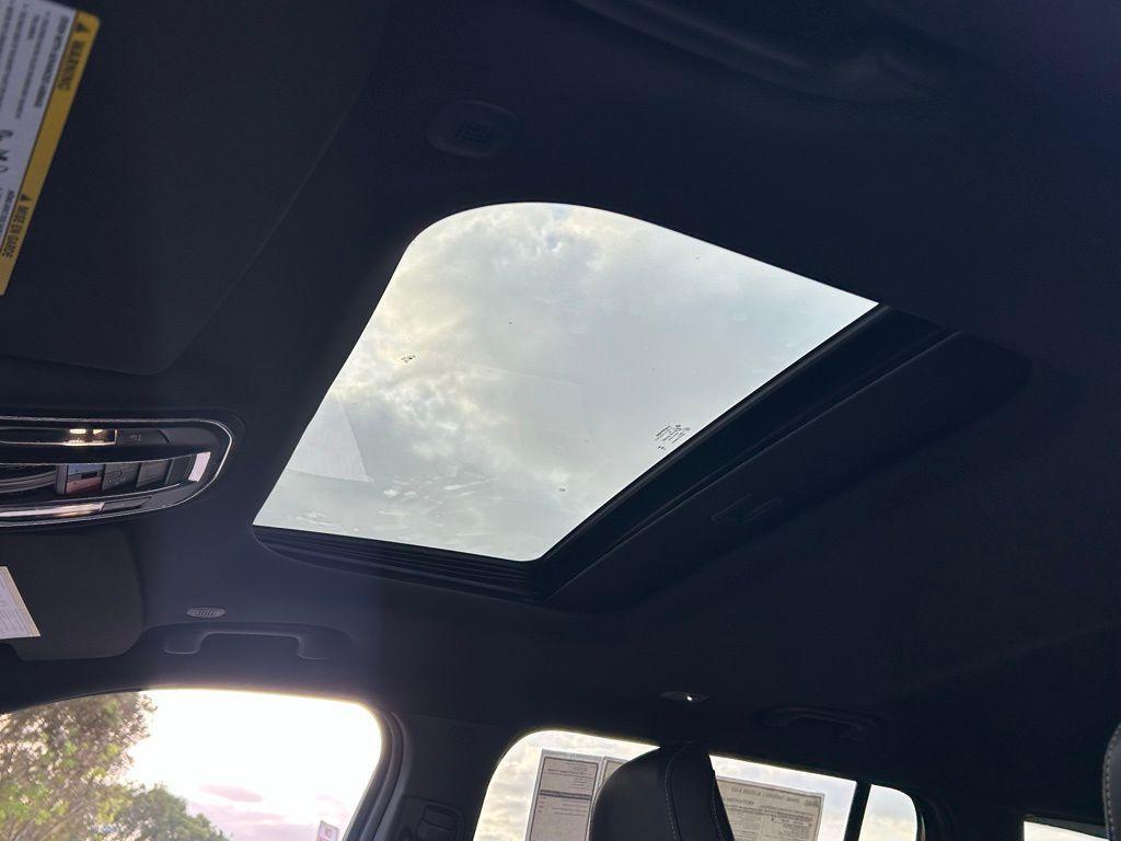 new 2025 Jeep Grand Cherokee L car, priced at $41,021