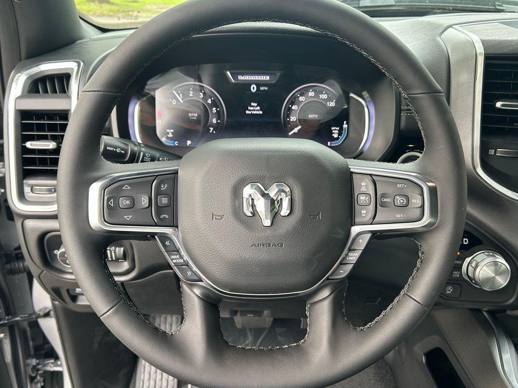 new 2025 Ram 1500 car, priced at $60,176