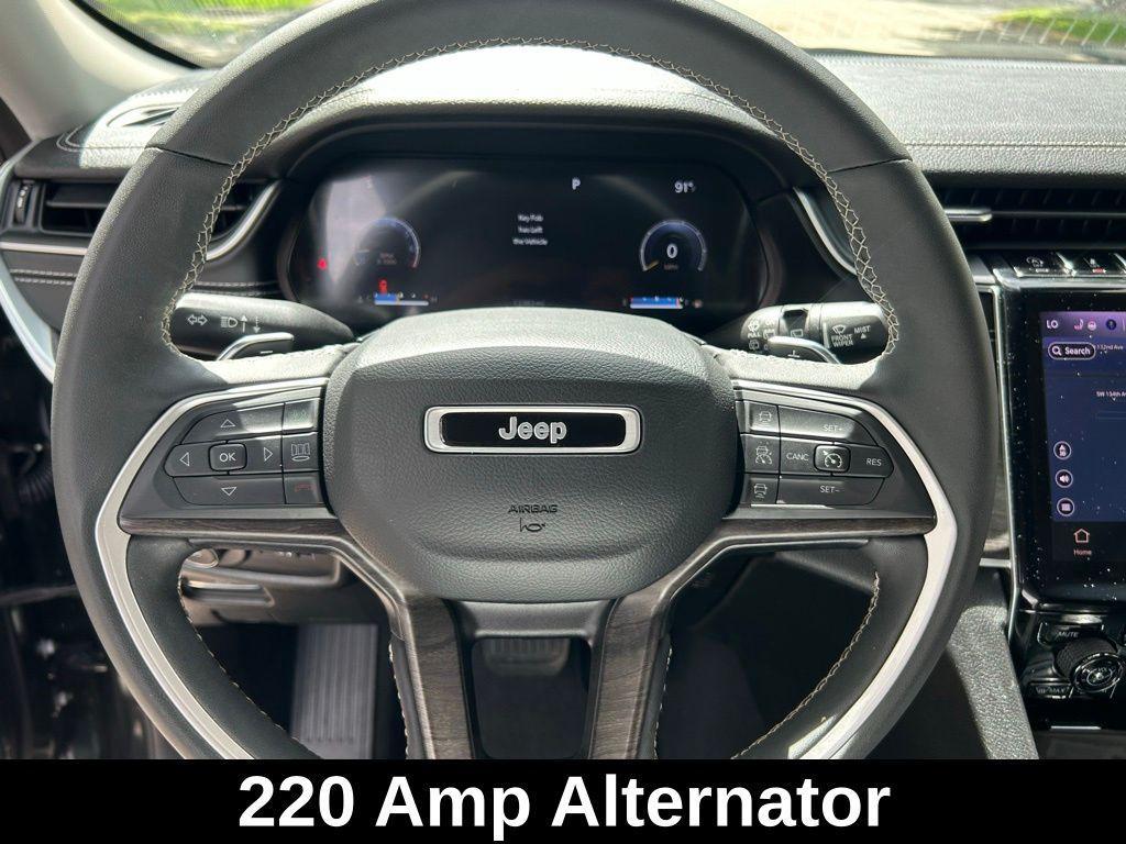 used 2024 Jeep Grand Cherokee car, priced at $35,996