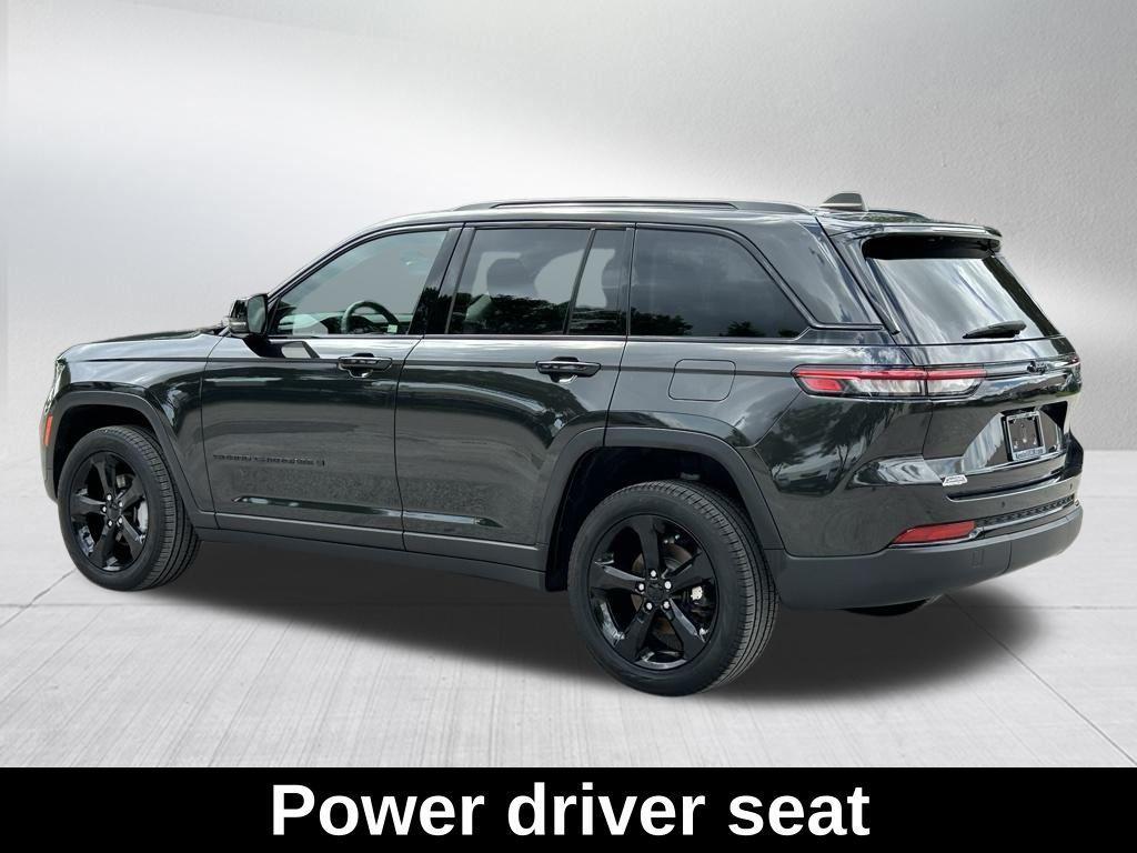 used 2024 Jeep Grand Cherokee car, priced at $35,996