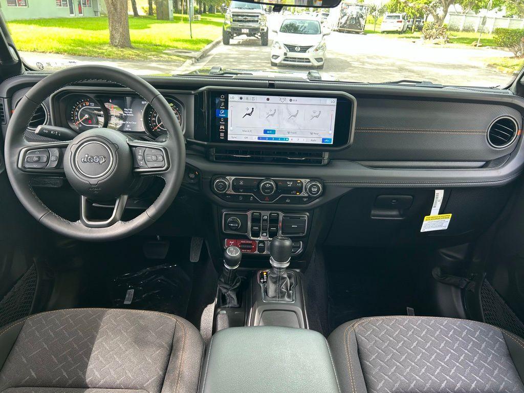 new 2025 Jeep Gladiator car, priced at $45,244