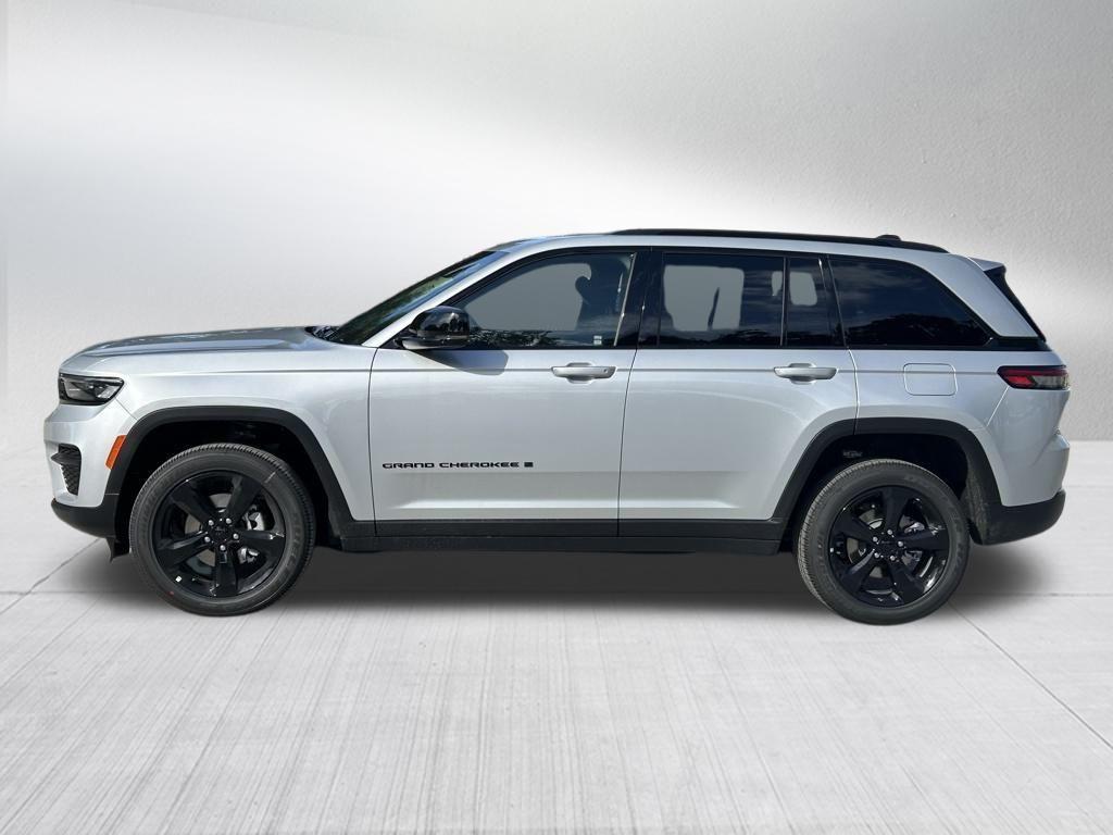 new 2025 Jeep Grand Cherokee car, priced at $39,951