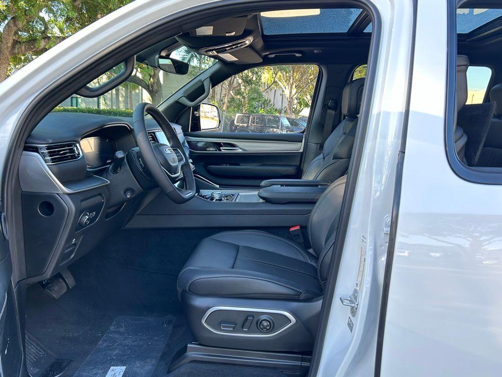 new 2025 Jeep Wagoneer car, priced at $70,493