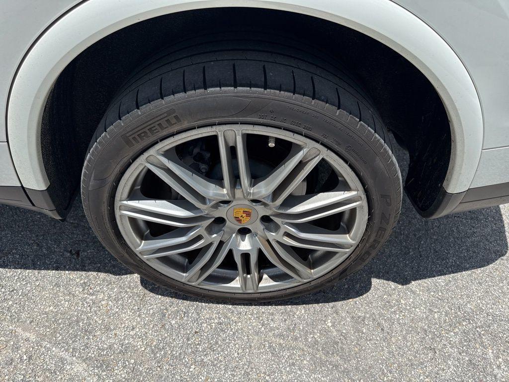 used 2018 Porsche Cayenne car
