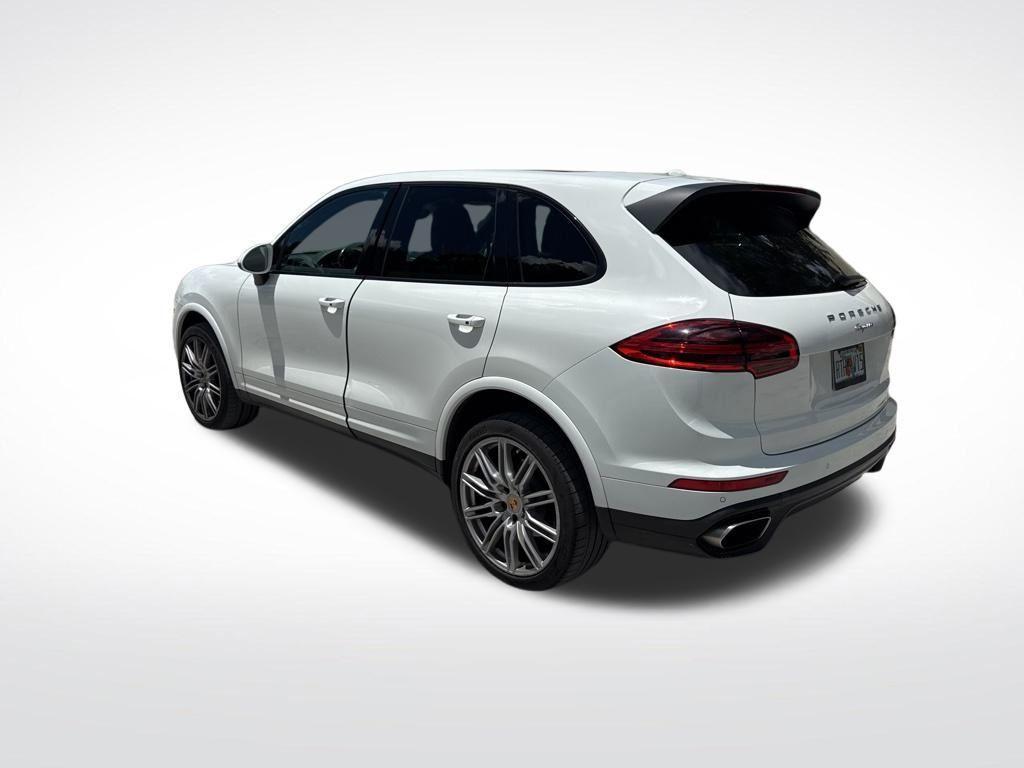 used 2018 Porsche Cayenne car