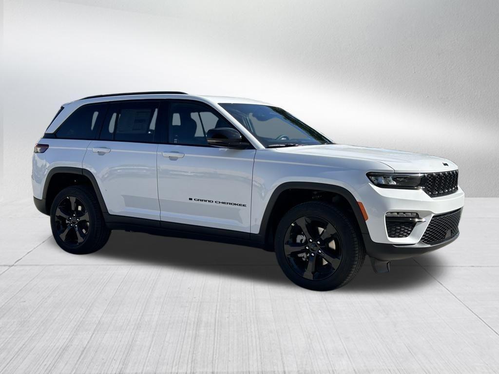 new 2025 Jeep Grand Cherokee car, priced at $39,589