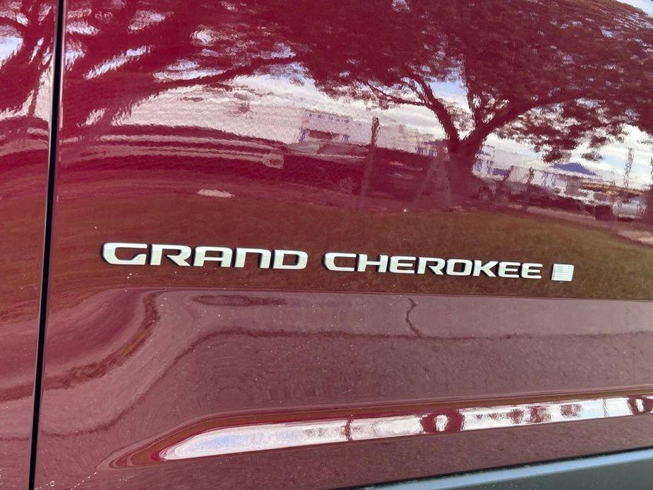 new 2025 Jeep Grand Cherokee car, priced at $33,377