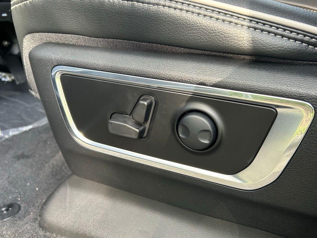new 2025 Ram 1500 car, priced at $56,314