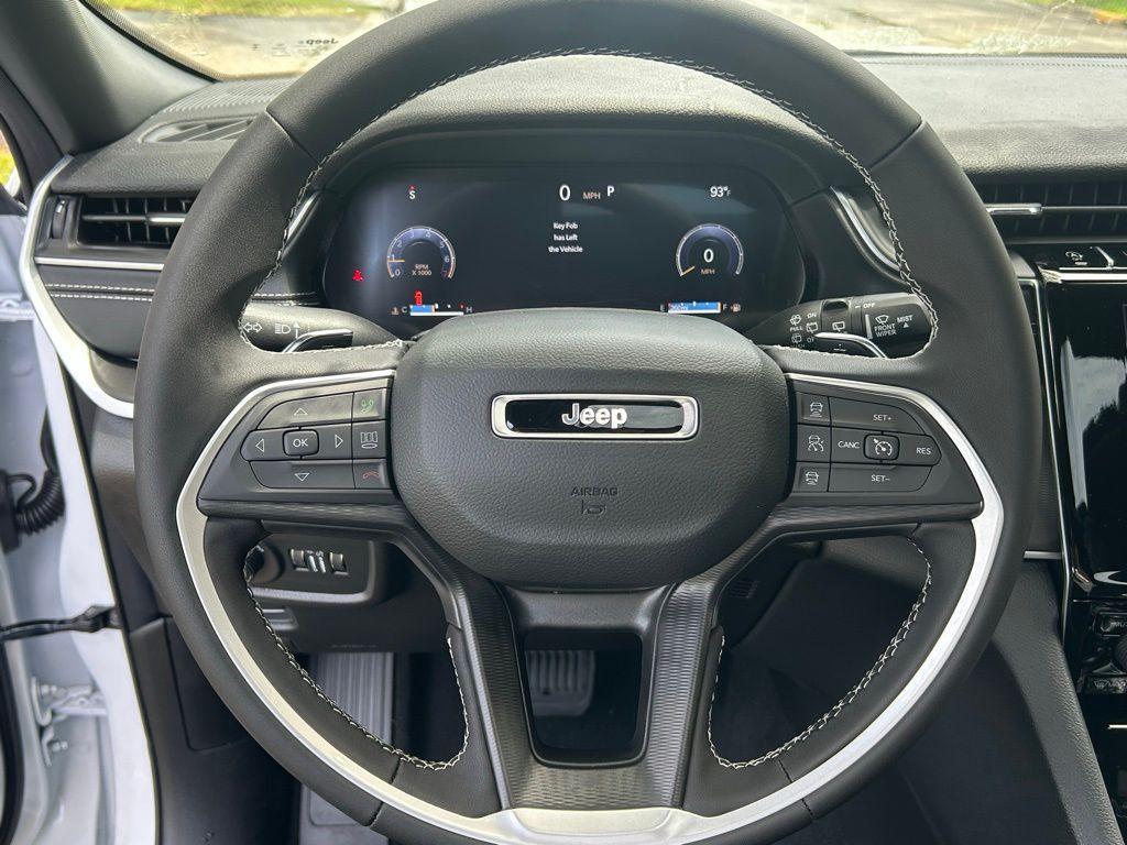 new 2025 Jeep Grand Cherokee L car, priced at $35,690