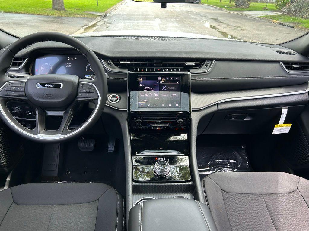 new 2025 Jeep Grand Cherokee L car, priced at $35,690