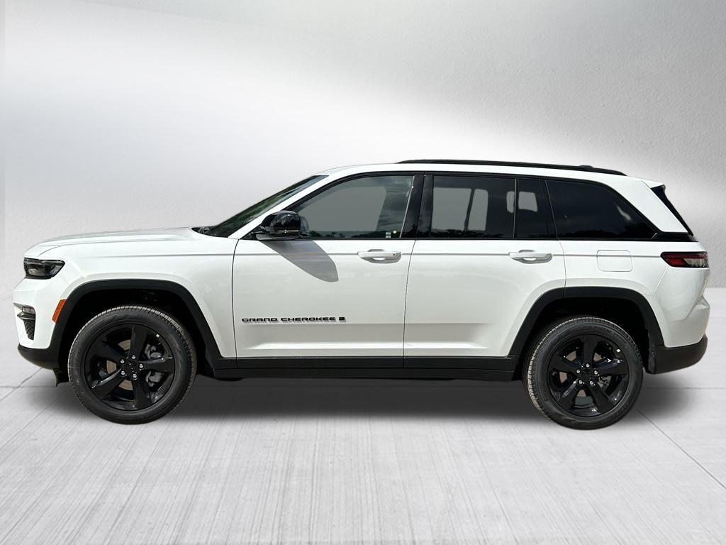 new 2025 Jeep Grand Cherokee car, priced at $42,971