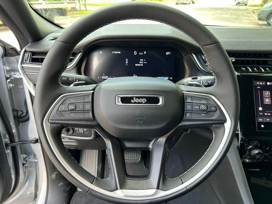 new 2024 Jeep Grand Cherokee car, priced at $37,107