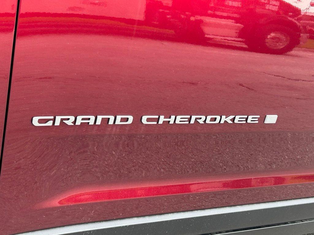 new 2024 Jeep Grand Cherokee car, priced at $34,978