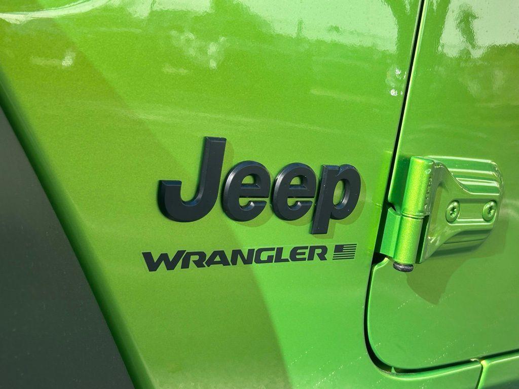 new 2025 Jeep Wrangler car, priced at $48,971
