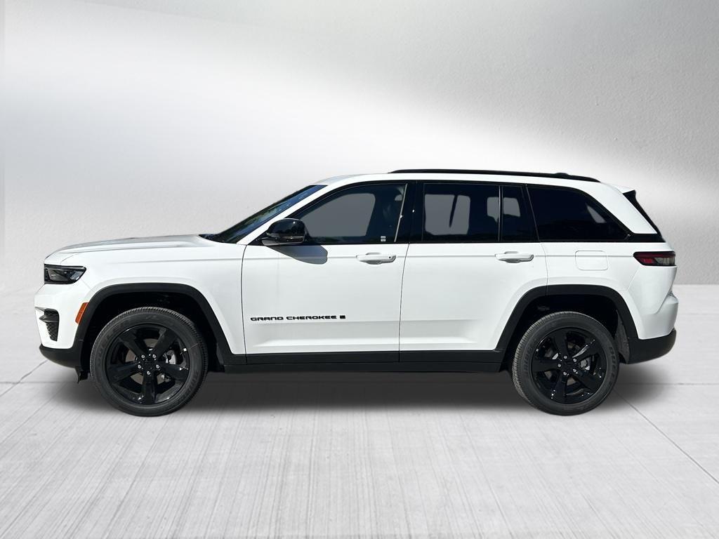 new 2025 Jeep Grand Cherokee car, priced at $38,452