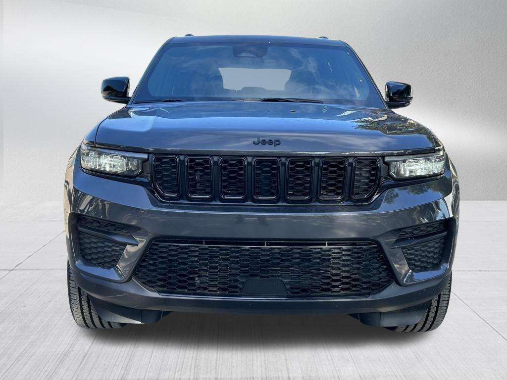 new 2025 Jeep Grand Cherokee car, priced at $41,821