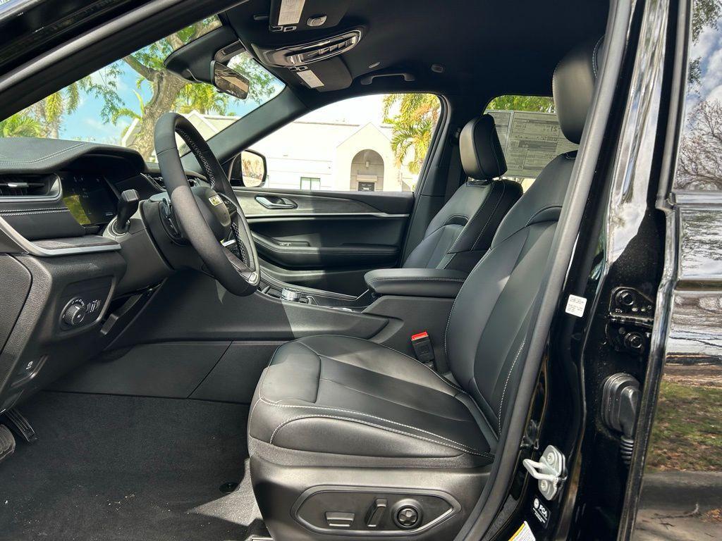 new 2025 Jeep Grand Cherokee L car, priced at $42,754