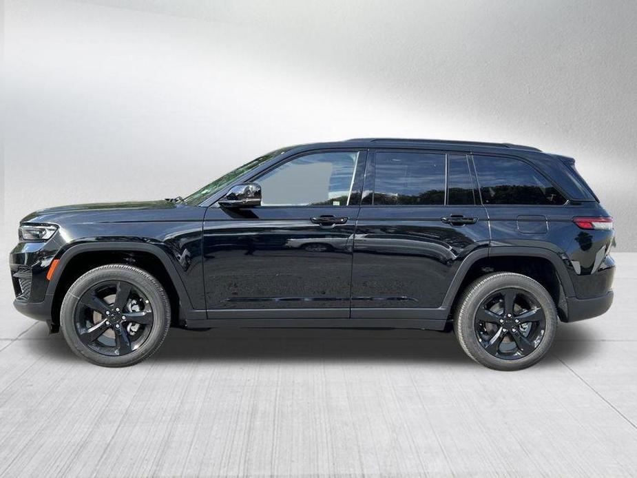 new 2024 Jeep Grand Cherokee car, priced at $38,208