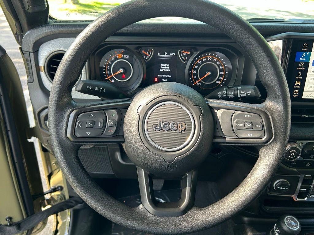 new 2025 Jeep Wrangler car, priced at $37,846