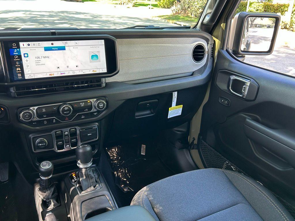 new 2025 Jeep Wrangler car, priced at $37,846