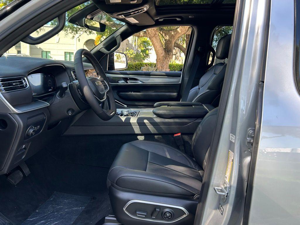 new 2025 Jeep Wagoneer car, priced at $77,243