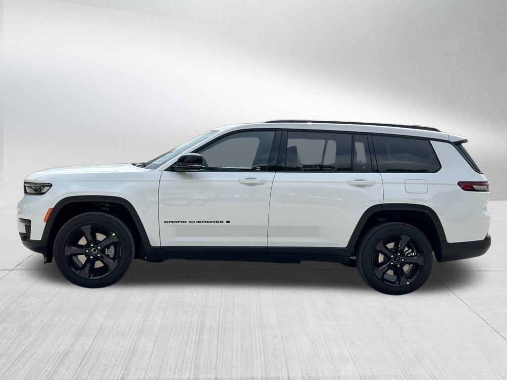 new 2024 Jeep Grand Cherokee L car, priced at $39,458