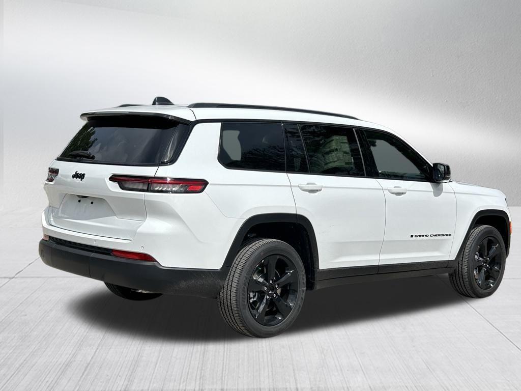 new 2024 Jeep Grand Cherokee L car, priced at $39,458