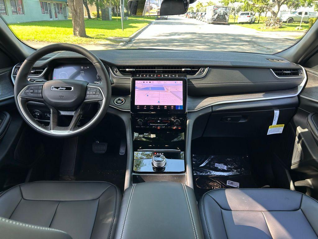 new 2025 Jeep Grand Cherokee L car, priced at $42,588