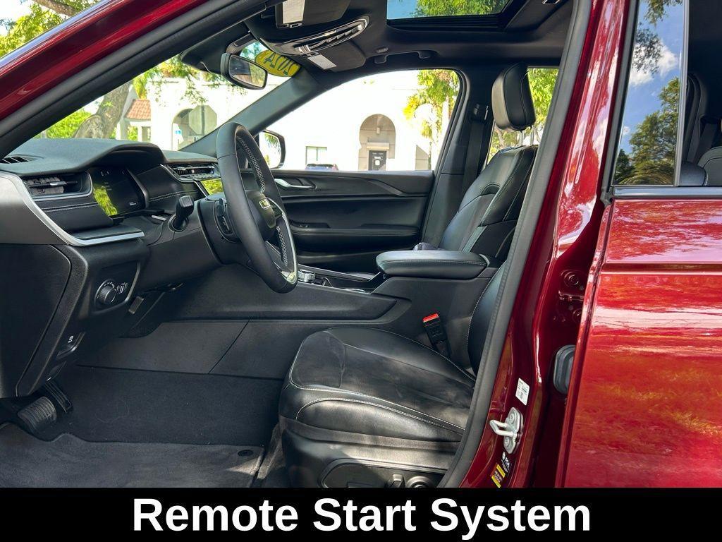 used 2024 Jeep Grand Cherokee car, priced at $33,996