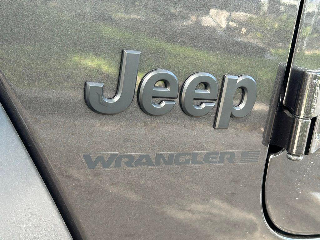 new 2024 Jeep Wrangler car, priced at $47,111