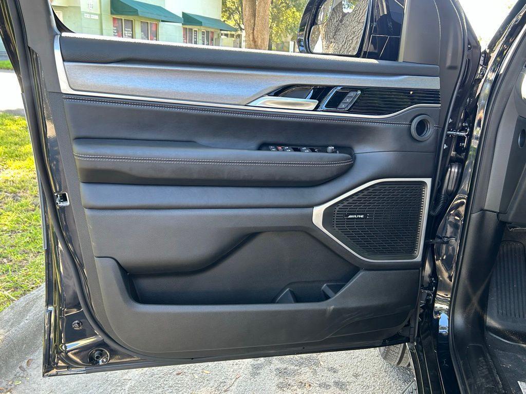 new 2025 Jeep Wagoneer car, priced at $71,118