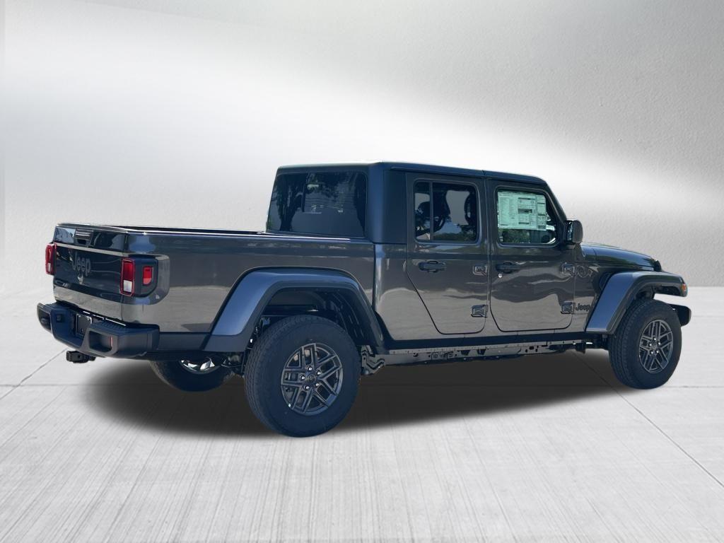 new 2025 Jeep Gladiator car, priced at $45,947