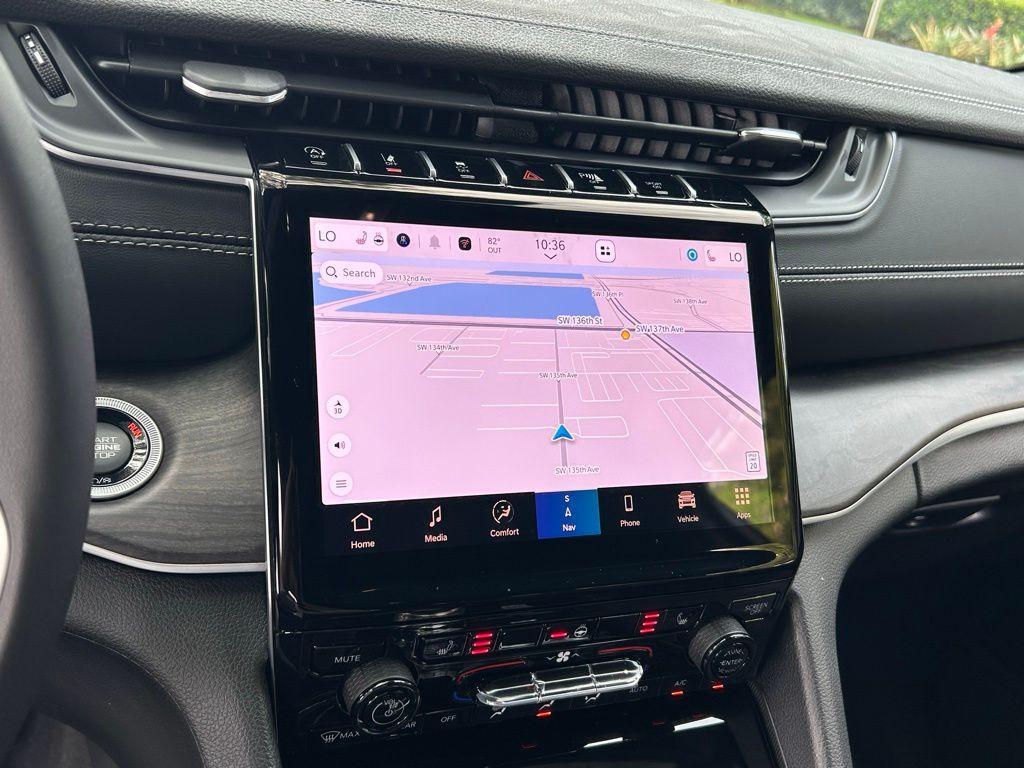 new 2025 Jeep Grand Cherokee L car, priced at $41,200