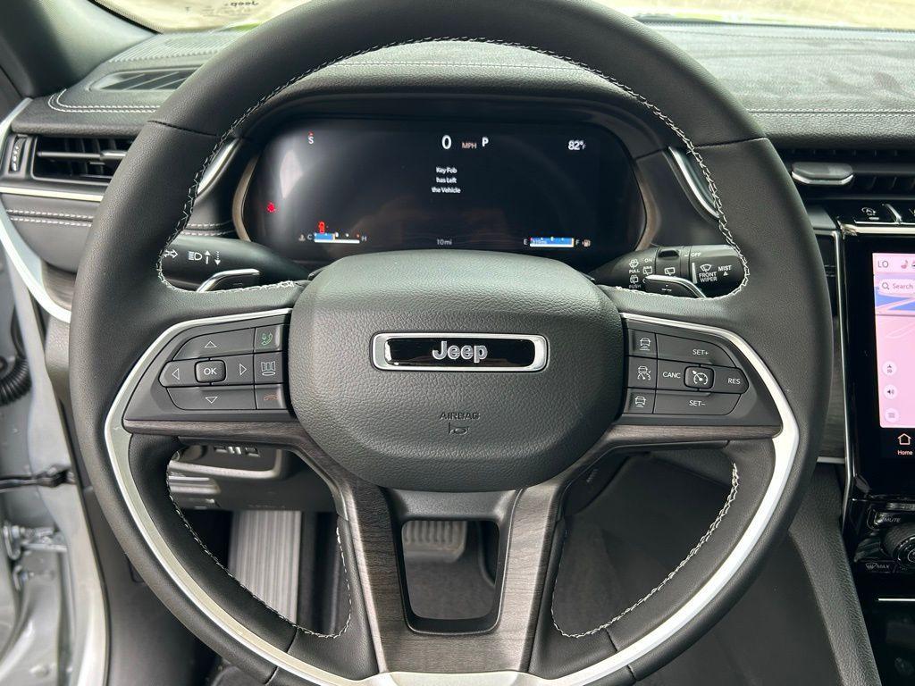 new 2025 Jeep Grand Cherokee L car, priced at $41,200