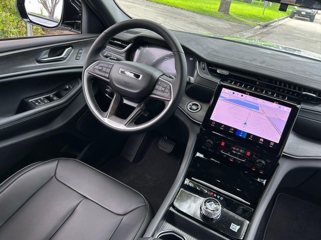 new 2025 Jeep Grand Cherokee L car, priced at $41,200