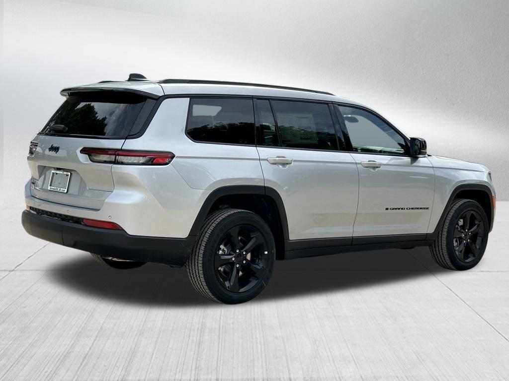 new 2024 Jeep Grand Cherokee L car, priced at $41,002