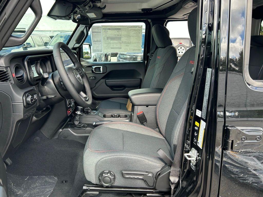 new 2025 Jeep Gladiator car, priced at $47,768